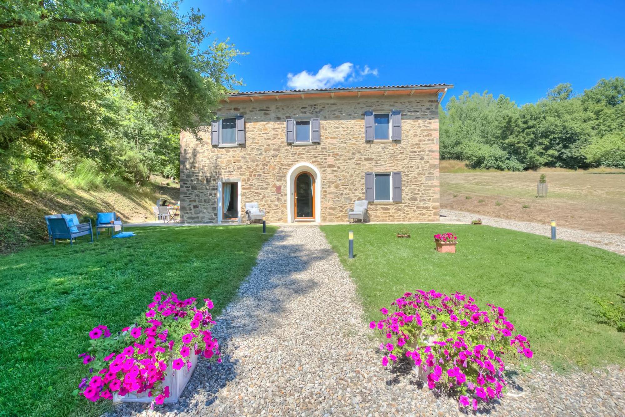 Holiday home Tuscan S Margherita Private Outdoor - Happy